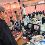 เบื้องหลังการถ่ายทำรายการ "ติวเข้มเติมเต็มความรู้" ณ ... Image 4