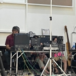 เบื้องหลังการถ่ายทำรายการ "ร้องรำทำเพลง ปี 2" Image 7